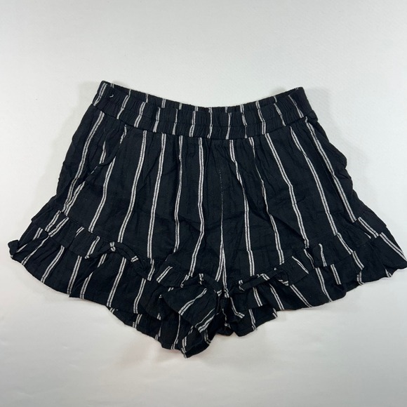 Billabong Pants - Billabong Womens Black White Striped Ruffle Hem Elastic Waist Shorts Size Medium